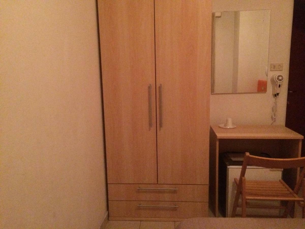 New Prophet Bed & Breakfast Cattolica Dış mekan fotoğraf