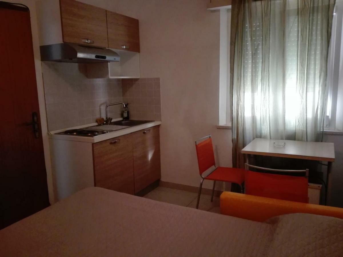 New Prophet Bed & Breakfast Cattolica Dış mekan fotoğraf